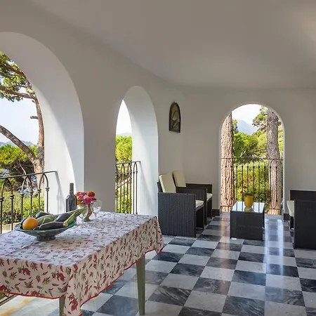 Lägenhet Giardino In Margherita